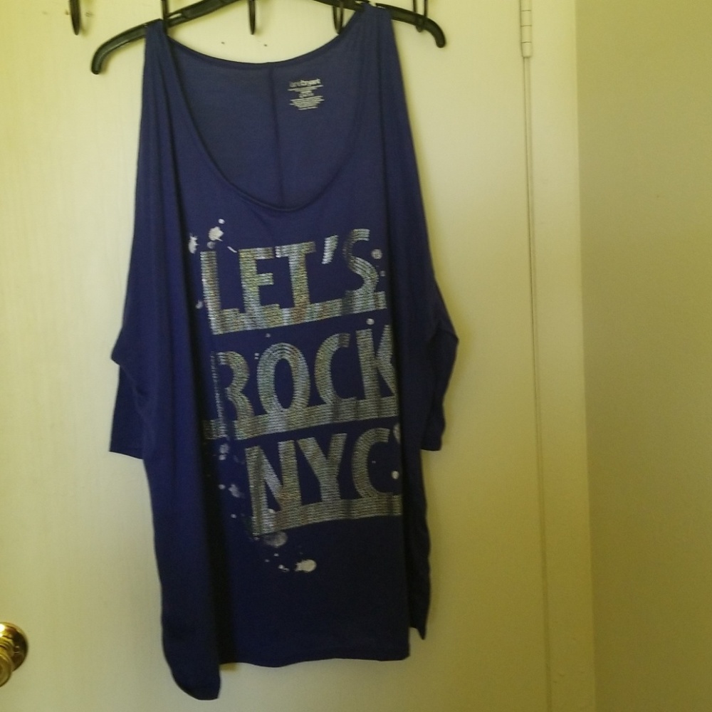 Cold shoulder top
